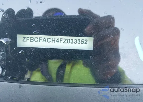 2015 Fiat 500L Lounge z USA, uszkodzony, nr VIN ZFBCFACH4FZ033352